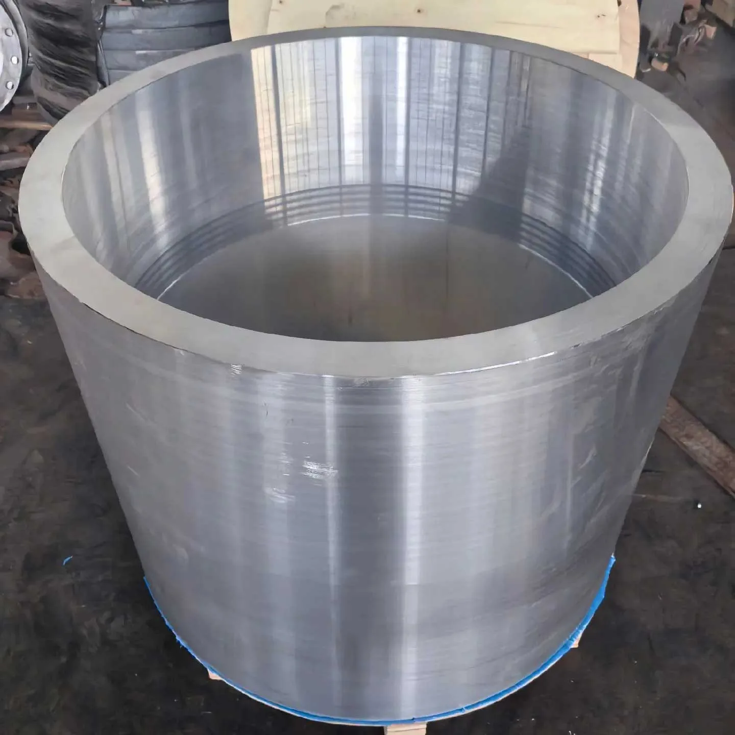 Forging cylinder body forgings