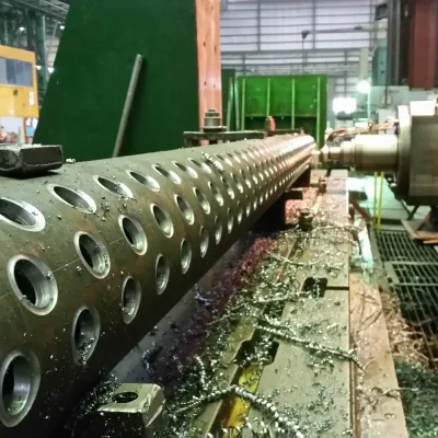 Processing of large and complex workpieces