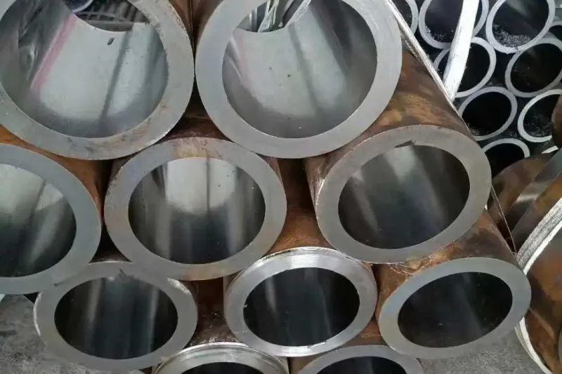 Thick-walled honing tube